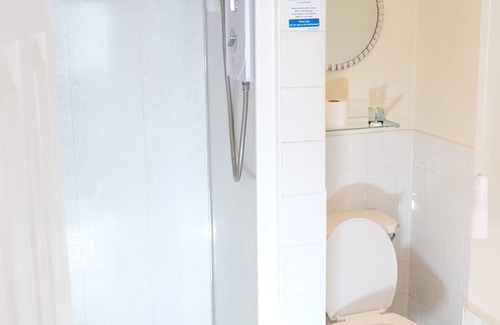 Brean Bed & Breakfast | Welcoming Stay at The Old Rectory - Breakfast Included!