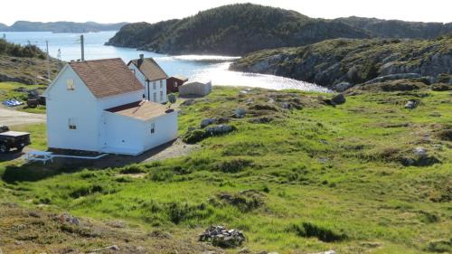 Newfoundland House | Child-Friendly Retreat at The Old Salt Box Co. - Daisy's Place