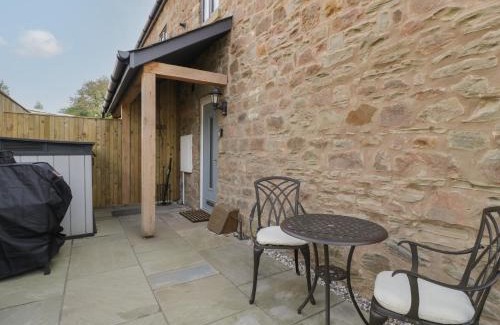 Cinderford House | Pet-Friendly Stay at The Old School - 4 Star Retreat