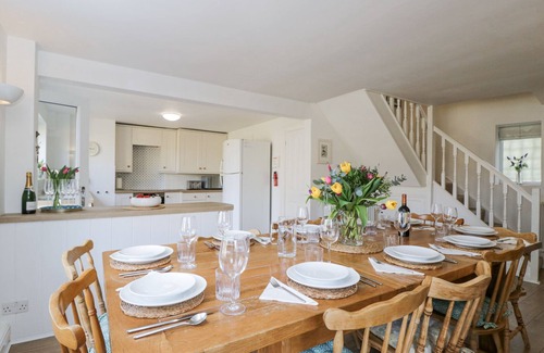 Longborough House | Pet-Friendly Retreat at The Old School House in Stow