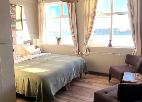Selfoss House | Welcoming Stay at The Old School House - Gaulverjaskoli