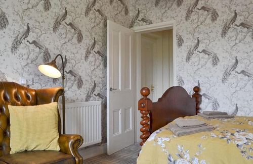 Wigton House | Cozy Retreat at The Old School House Studio with Hot Tub