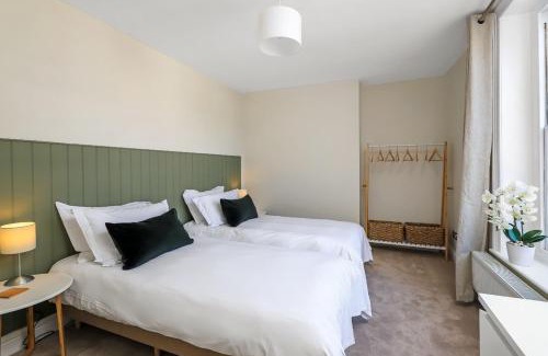 Winchester Apartment | Old School House in Winchester: Ideal for Families & Pets