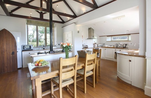 South Perrott House | Discover The Old School: Ideal for Family Getaways