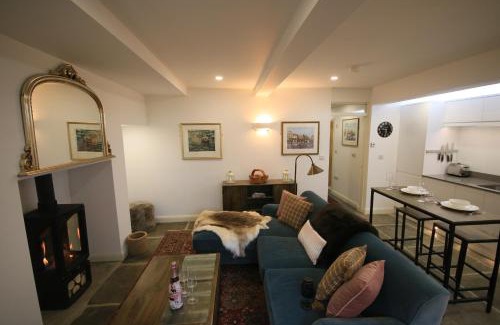 Harrogate Apartment | Stylish Retreat: The Old Scullery Apartment in Harrogate