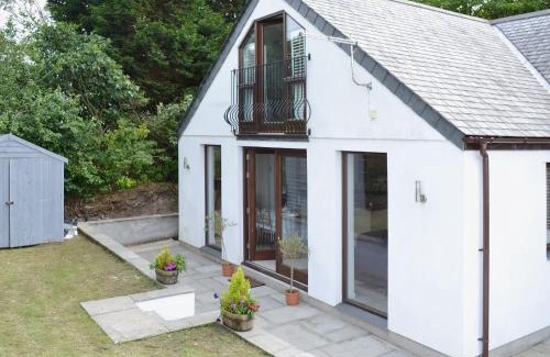 Truro House | Explore The Old Smithy: 5-Star Family & Pet-Friendly Hotel