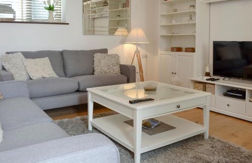 Truro House | Explore The Old Smithy: 5-Star Family & Pet-Friendly Hotel