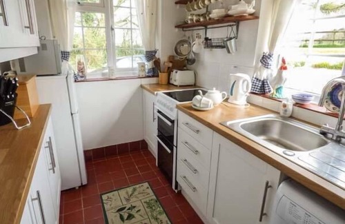 Bridport Cottage | Discover The Old Smithy: Pet-Friendly Cottage Retreat