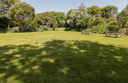 Haverfordwest Cottage | Guest Rated 10/10 at The Old Stable - Pet Friendly & Breakfast
