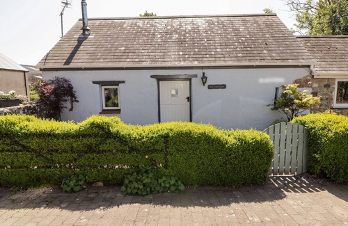 Haverfordwest Cottage | Guest Rated 10/10 at The Old Stable - Pet Friendly & Breakfast
