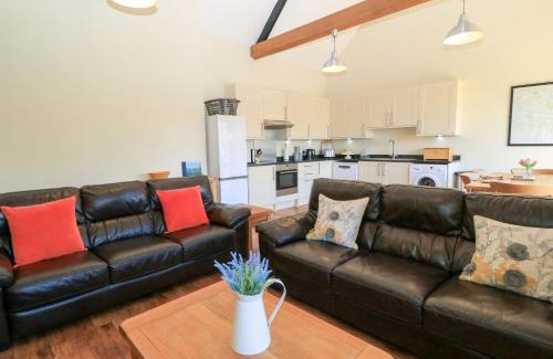 Blandford Forum House | Elegant Stays at The Old Stables - 5-Star Pet-Friendly Retreat