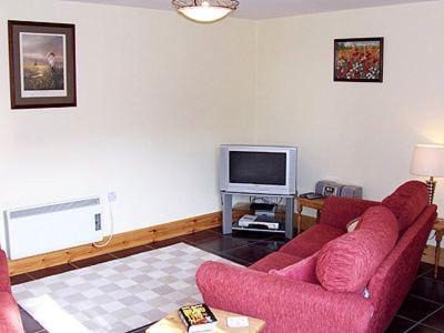 Horncastle House | Delightful Stay at The Old Stables - 4-Star & Family-Friendly