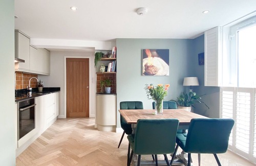Dartmouth Apartment | Discover The Old Stables: Prime Dartmouth Apartment with Spa