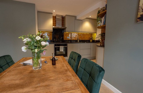 Dartmouth Apartment | Discover The Old Stables: Prime Dartmouth Apartment with Spa