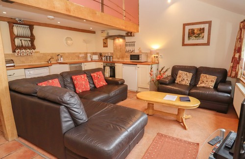 Ross-on-Wye Cottage | Pet-Friendly Getaway at The Old Stables in Upton Bishop