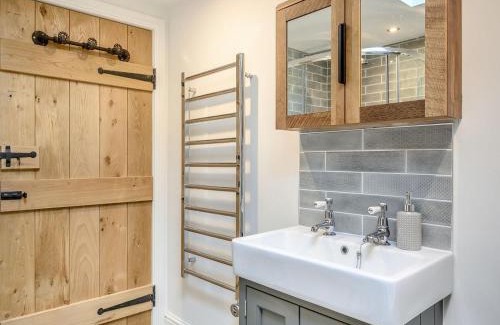 South Littleton House | Family-Friendly Getaway at The Old Stables - Guest Rated 10/10