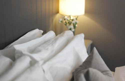 Yardley Gobion Hotel | Explore The Old Talbot Hotel Milton Keynes – Pet Friendly Stay