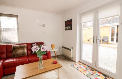 Cronberry House | Cozy The Old Toll Cottage: Guest Rated 10/10 & Pet Friendly