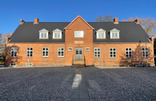 Rodby Hotel | Discover Family-Friendly Stays at The Old Vicarage