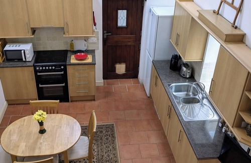 Newtown House | Exceptional Stay at The Old Vicarage Dolfor - 4 Star Rating