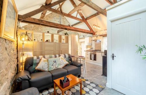 Amble House | Discover The Old Wash House: Pet-Friendly Retreat