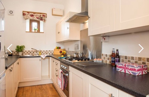 Widemouth Bay Other | Top-Rated Getaway at The Olde Byre, Creathorne Farm Cottage