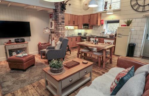 Warkworth House | Child-Friendly Retreat at The Olde Stables | 4-Star Stay