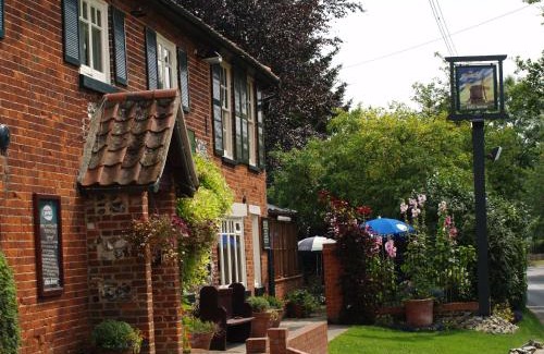 Great Cressingham Hotel | Explore The Olde Windmill Inn: Pet-Friendly & Accessible Stay