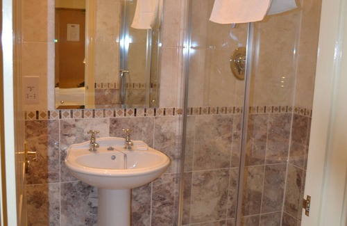 Great Cressingham Hotel | Discover The Olde Windmill Inn: Family-Friendly Retreat