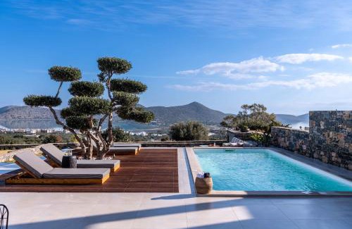 Agios Nikolaos Villa | Experience The Olive Tree Villa Elounda - Rated 9.9/10!