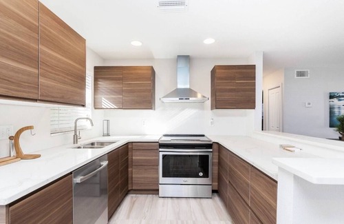 Altamonte Springs House | Discover THE OLIVIA by EVRH: Poolside Family Retreat