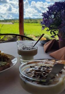 Olooloitikosh Hotel | Relax at The Olmeut Lodge with Pool & Family Amenities