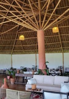 Olooloitikosh Hotel | Relax at The Olmeut Lodge with Pool & Family Amenities