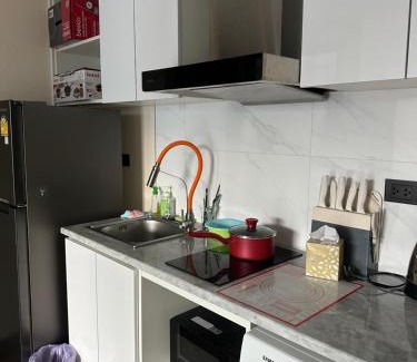 San Sai Apartment | Discover The One Chiang Mai Condo: Poolside Bliss Awaits