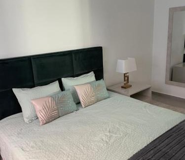 Alferrarede Villa | Discover The Orange Tree Houses - Family-Friendly Escape