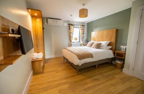 Kilkenny Hotel | Discover The Orchard House: A 4-Star Retreat with Dining