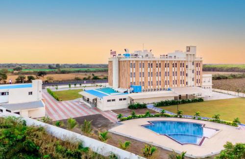 Jamnagar Hotel | Elegant Stay at The Orchid Jamnagar with Pool & Dining