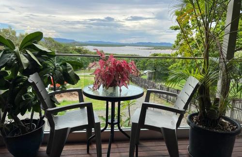Cooktown Bed & Breakfast | Ocean View Orchid Suite: Guest Rated 9/10 in Cooktown