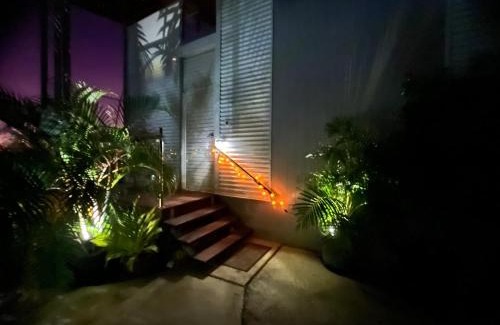Cooktown Bed & Breakfast | Ocean View Orchid Suite: Guest Rated 9/10 in Cooktown