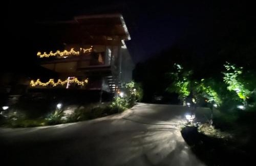Cooktown Bed & Breakfast | Ocean View Orchid Suite: Guest Rated 9/10 in Cooktown
