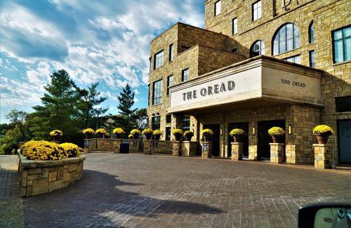 Oread Hotel | Discover The Oread Lawrence, Tapestry Collection by Hilton
