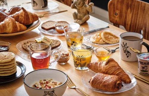 Seclin Hotel | Discover Hôtel Moustache Lille - Seclin with Pet-Friendly Amenities