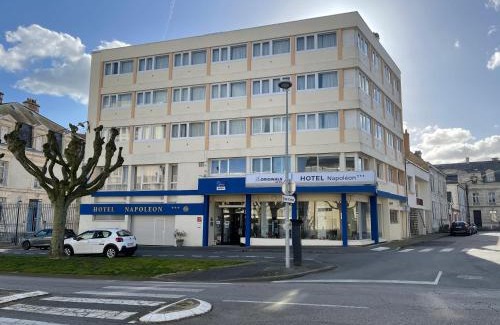 La Roche-sur-Yon Hotel | Pet-Friendly Stay at The Originals City, Hôtel Napoléon
