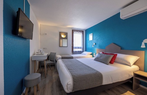 Chaintre Hotel | Relaxing Retreat at The Originals City, Hôtel Mâcon Sud