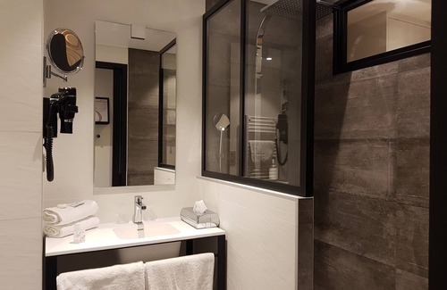 Chartres-de-Bretagne Hotel | Discover The Originals Boutique, Hotel La Chaussairie in Rennes