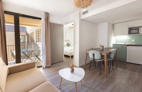 Sud Hotel | Eco-Friendly Retreat at The Originals Résidence Aix Schuman