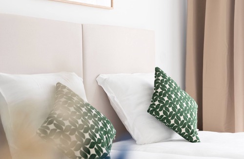 Sud Hotel | Eco-Friendly Retreat at The Originals Résidence Aix Schuman