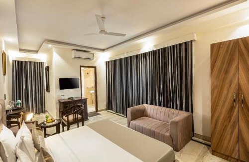 East of Kailash Hotel | Discover Comfort at The Orion Express - East of Kailash