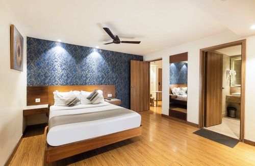 Kalkaji Hotel | Explore The Orion Plaza: Family-Friendly with Great Amenities