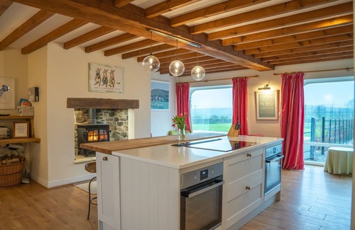 Gaerwen Cottage | Spacious Outbuildings: Perfect for Families and Pets
